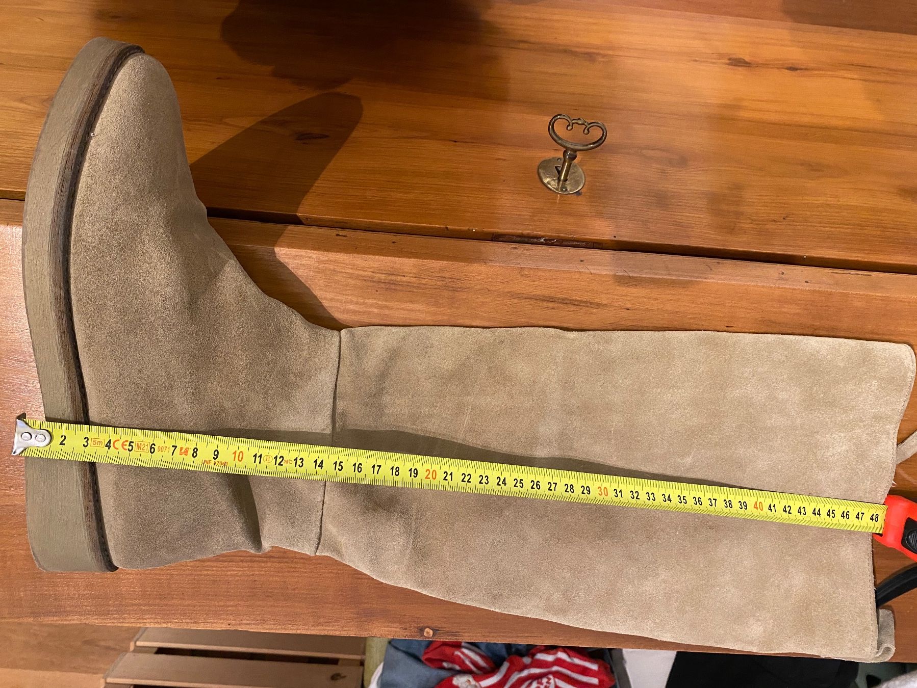 Zara Damenschuhe: Wildlederstiefel – Gebraucht aus Wetzikon ZH von purple_44 4