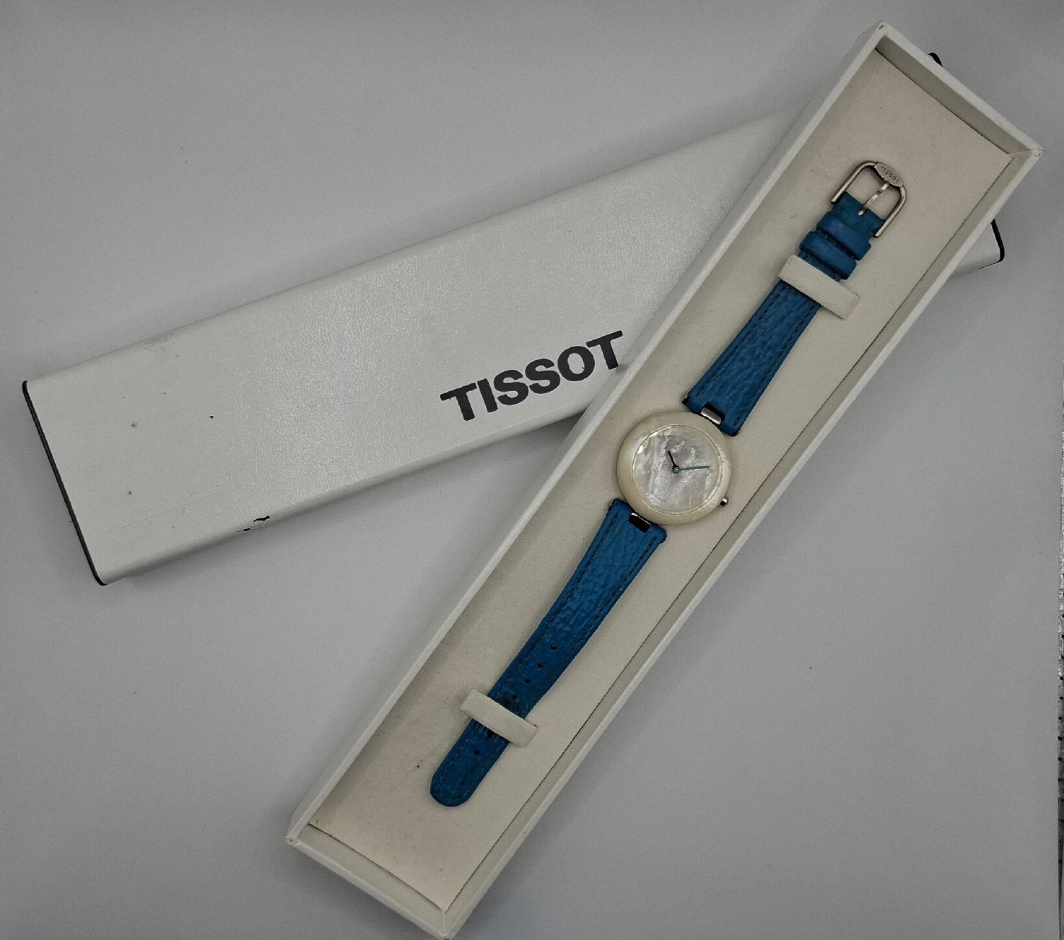 Tissot Uhren: Tissot - R150 - RockWatch - perlmutt – Gebraucht aus Wünnewil von Rina016 3