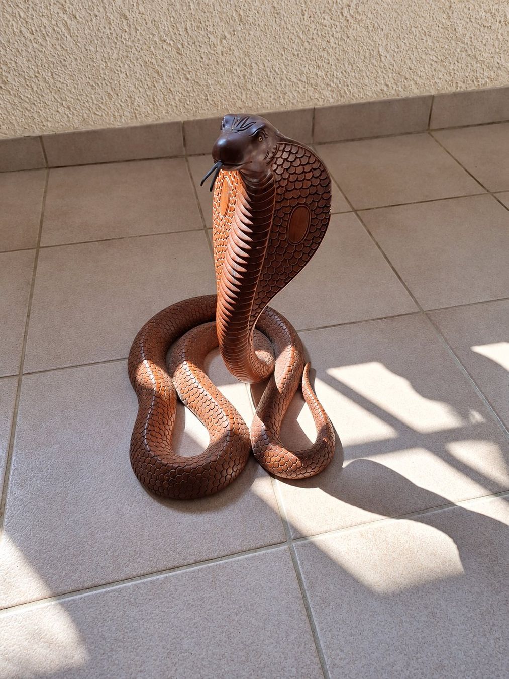 Statuette: Kobra-Holzfigur – Usato da Zürich venduto da 123_lk25