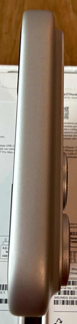 Apple Handys / Smartphones: iPhone 17 Pro Max 512 GB, Silver – Gebraucht aus Allschwil von Pasci30 6