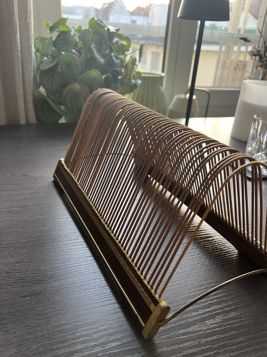 Supporti per strumenti musicali & leggii: Vintage Schallplattenständer Bestgen Bern – Usato da St. Gallen venduto da jil_d5rh 2