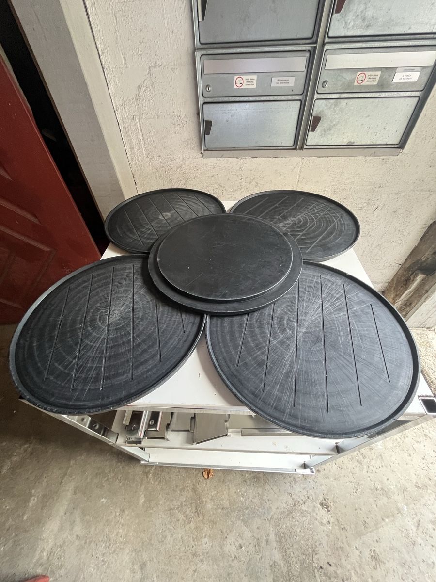 Piatti di portata: 5X Tortenplatten rund 40cm – Usato da Flaach venduto da Auto6011 2
