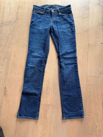 Levis - Straight Leg Demi Curve Gr. 26