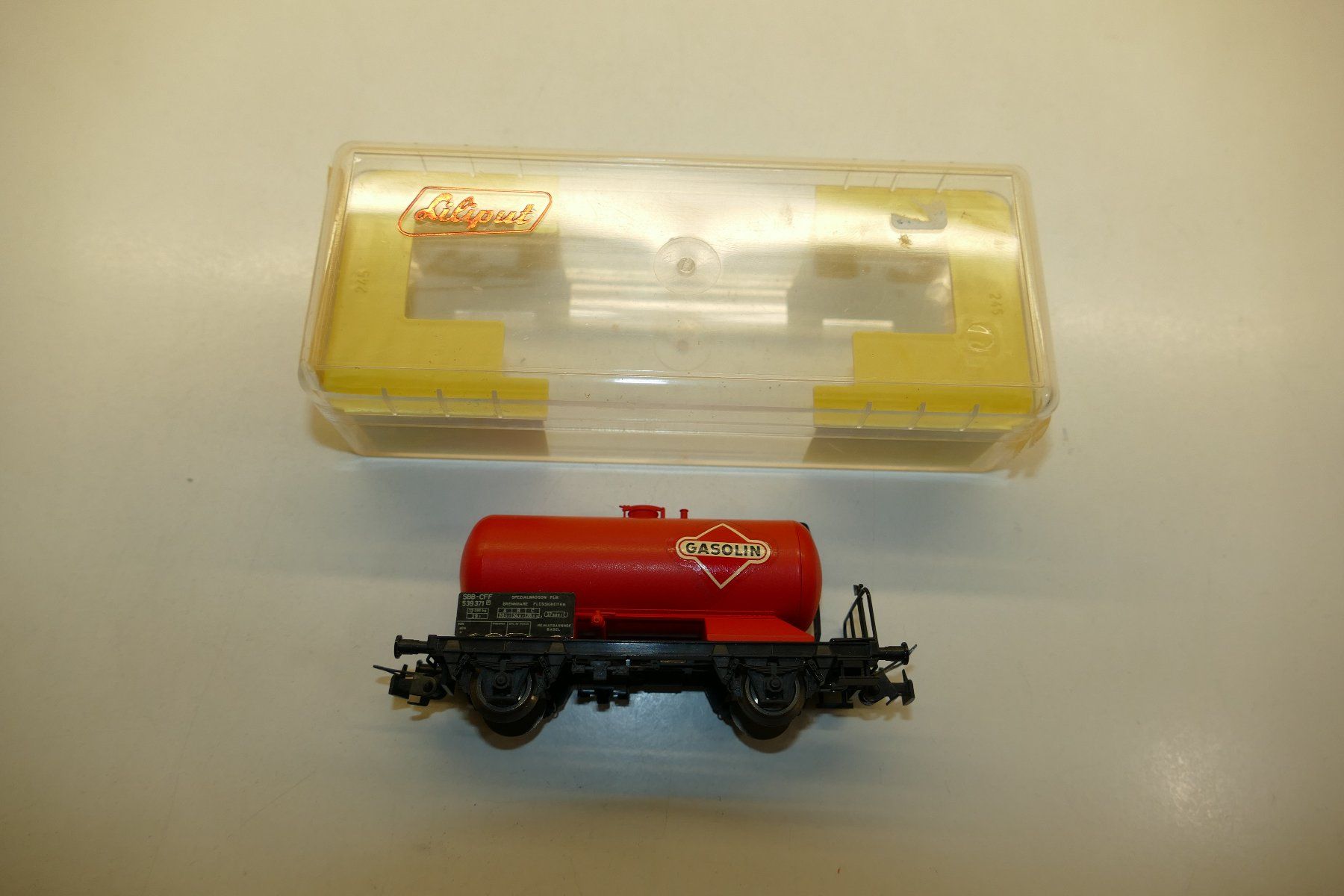 Liliput Modelleisenbahnen: Liliput H0: SBB Silowagen Gasolin – Gebraucht aus Niederhasli von rail-duerst