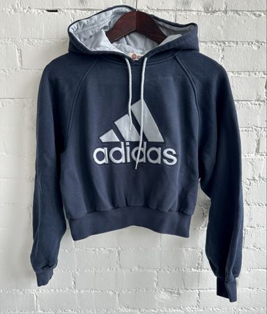 Dunkelblauer adidas Crop-Hoodie von ARK REWORKS