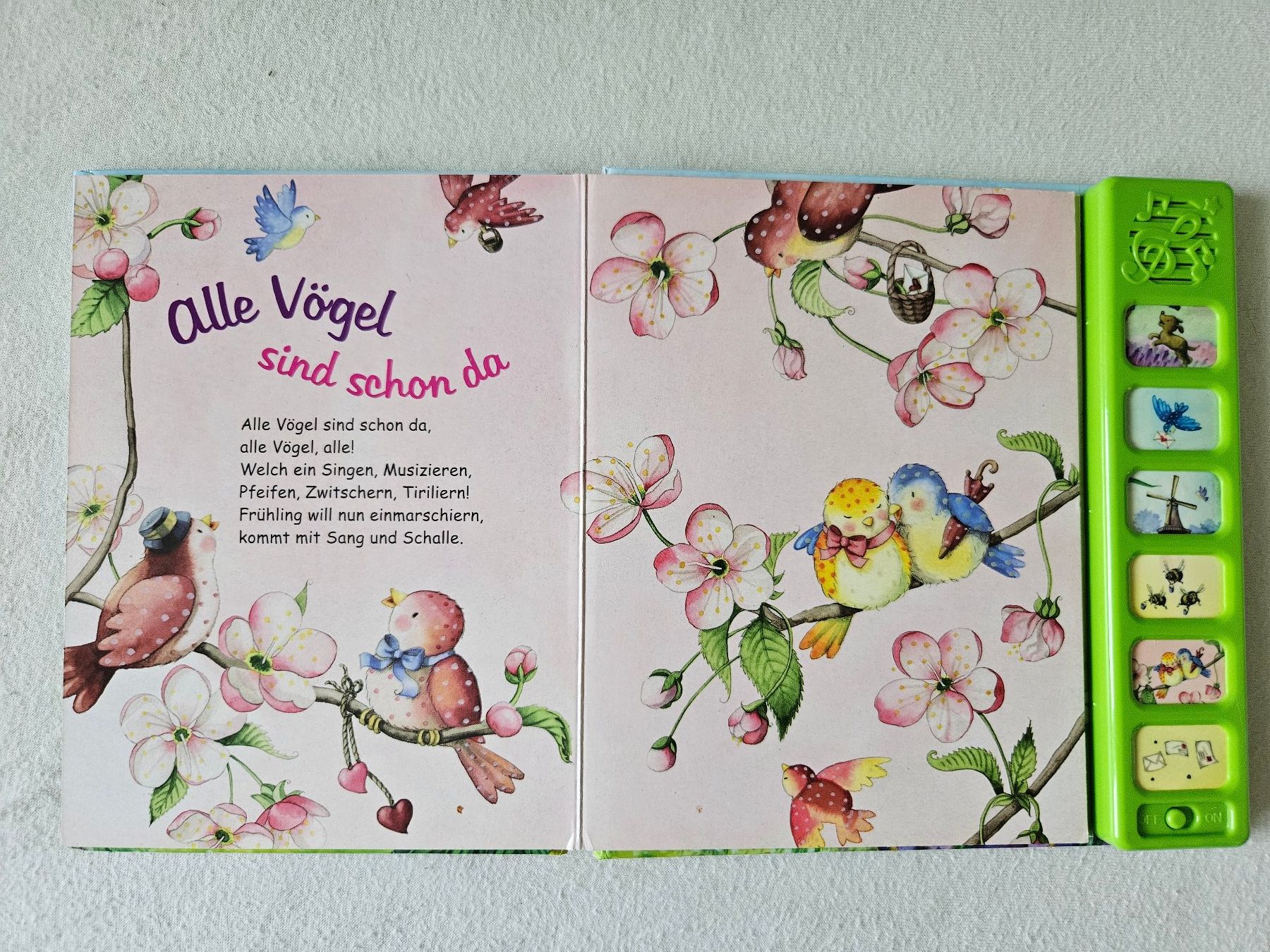 Livres: Button Sound Buch Zauberhafte Kinderlieder – D'occasion à Unterengstringen par saraman 2