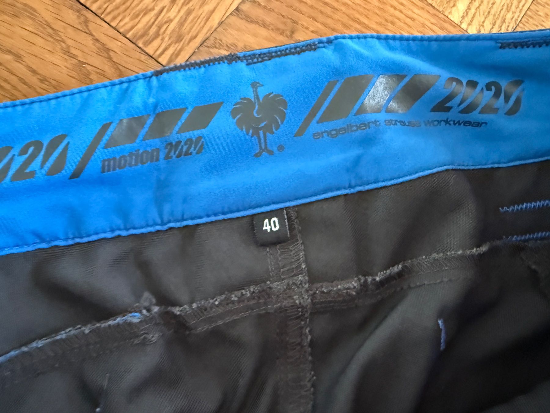 Engelbert Strauss Pantaloni: Kurze Engelbert Strauss Hose, Größe 40 E. S. Motion Damen – Nuovo (secondo la descrizione) da Ennetbaden venduto da mapa05 1