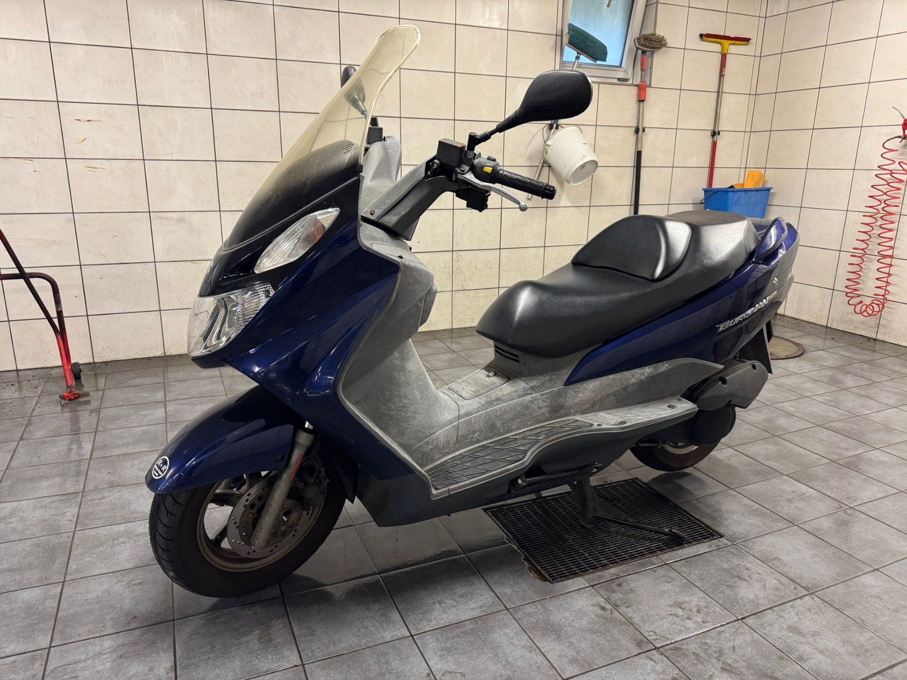 Suzuki Scooters: Suzuki UH125 Burgman – D'occasion à Elgg par Roger04011970