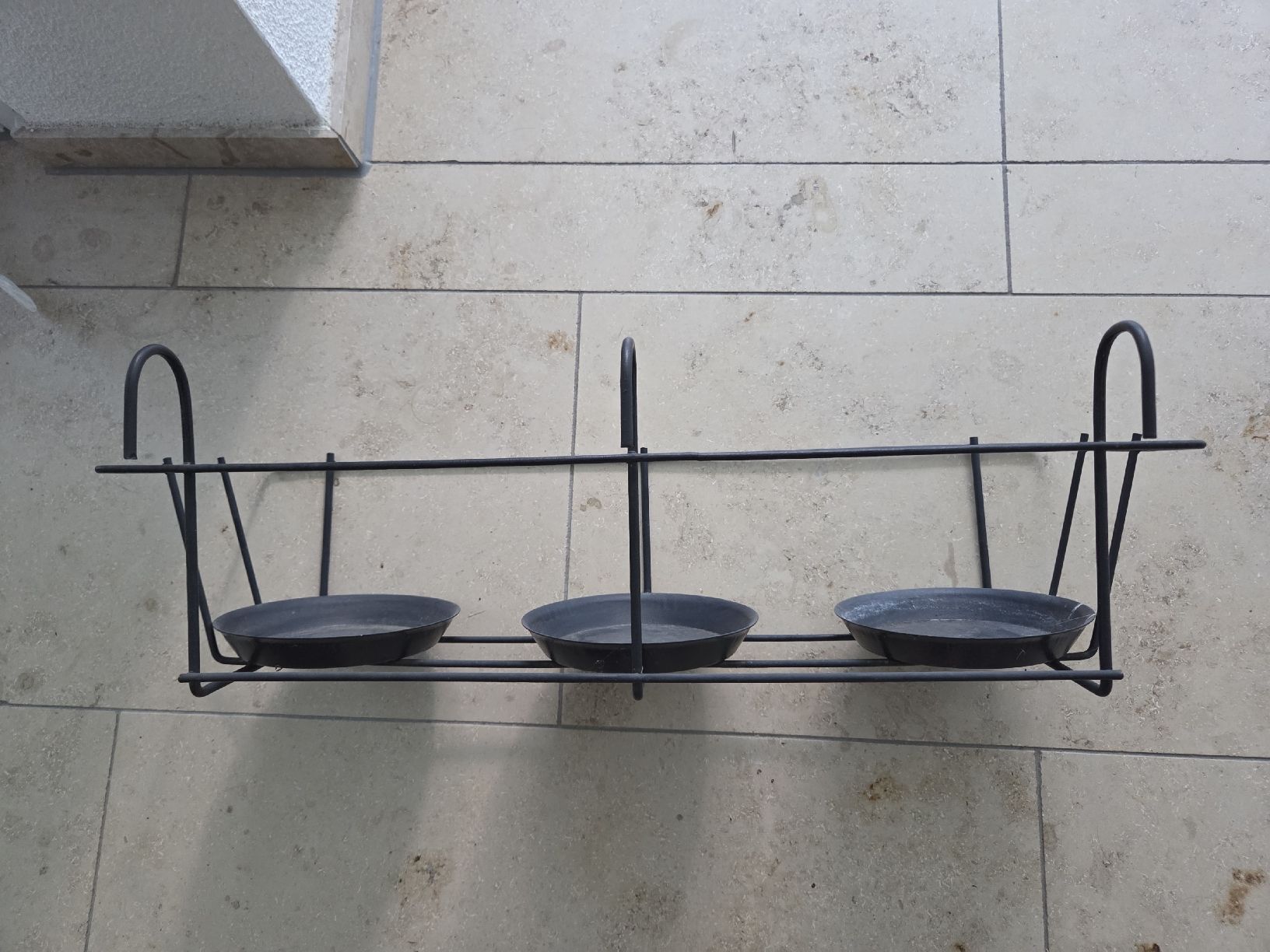 Ladenausstattungen & Messebau: Black Metal 3-Plant hanging basket – Gebraucht aus Zürich von adibloech 4