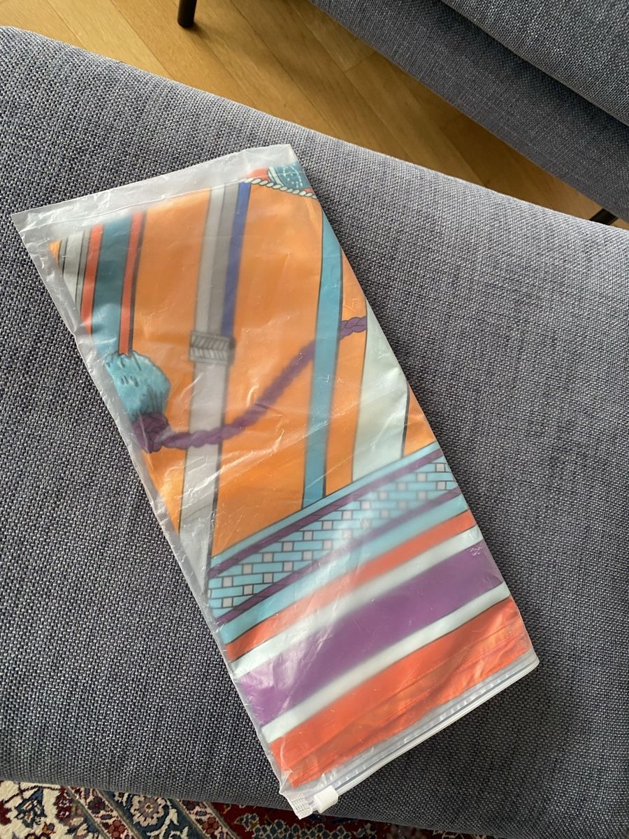 Foulard & Sciarpe: Schal new – Nuovo e nell'imballaggio originale da Blonay venduto da art_7f87 6