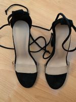 Jolie paire de sandales p. 35