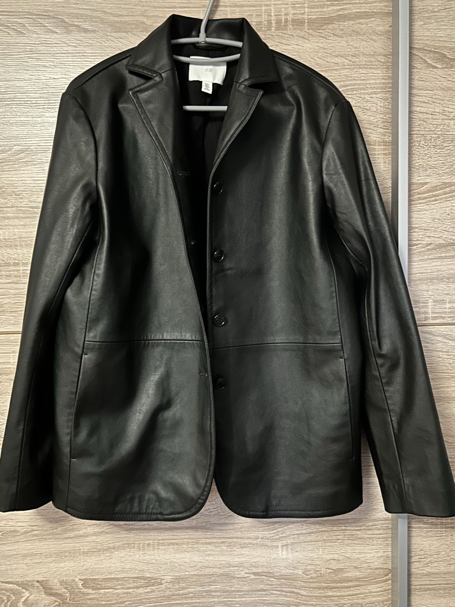 H&M Jacken: Veste  – Neu (gemäss Beschreibung) aus Lausanne von naranjo