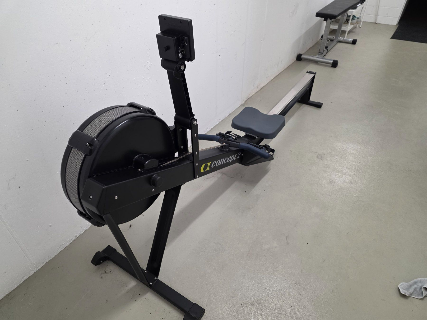 Concept 2 Vélos d'appartement: PM5 Concept 2 Rudergerät - Model D – D'occasion à Münchenstein par kevinaustin95 2