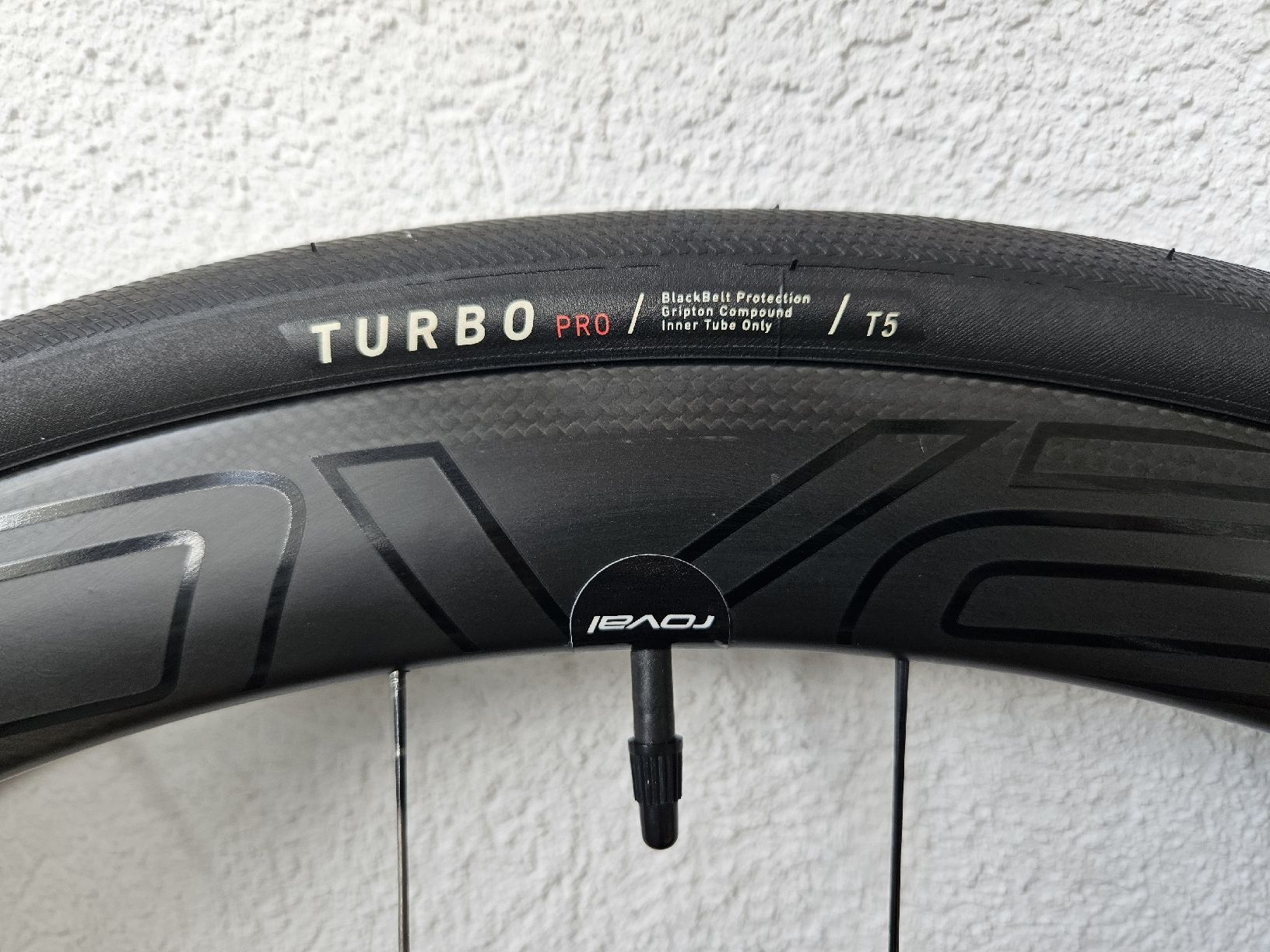 Pièces détachées: Roues Roval CLX 40 Rapide – D'occasion à Dombresson par marius13 3