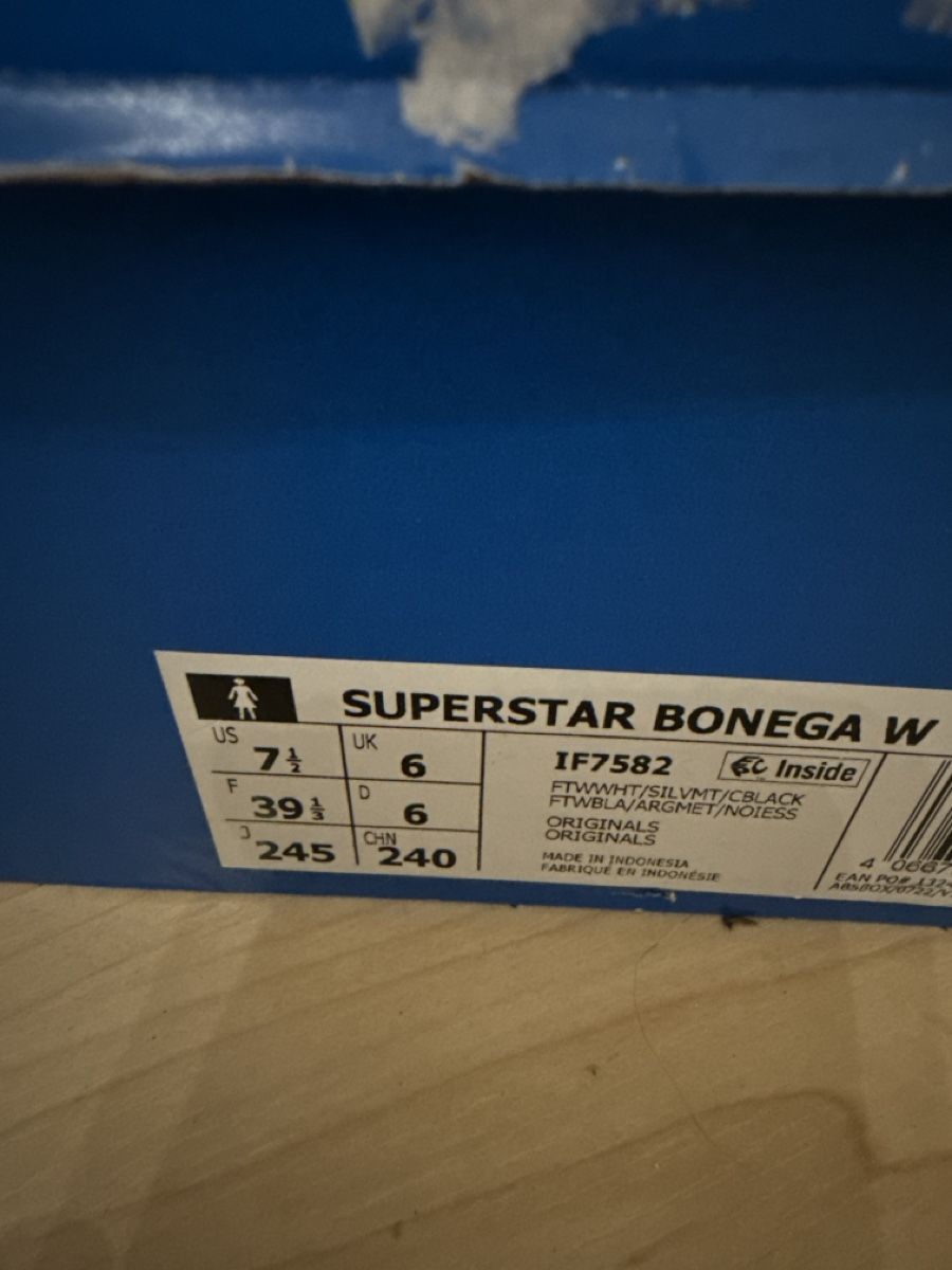 Adidas Scarpe da donna: Adidas Superstar Bonega, Gr. 39 1/3 Neu – Nuovo (secondo la descrizione) da Grenchen venduto da NorHas 7