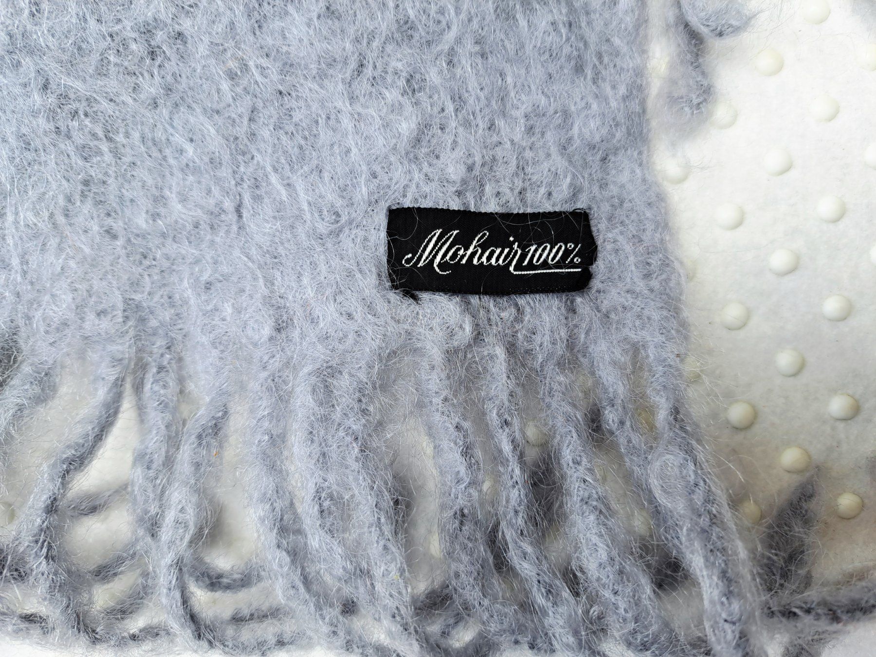 Foulard & Sciarpe: Warmer Winter Schal 100% Mohair Grau – Usato da Gysenstein venduto da joshuas81 3