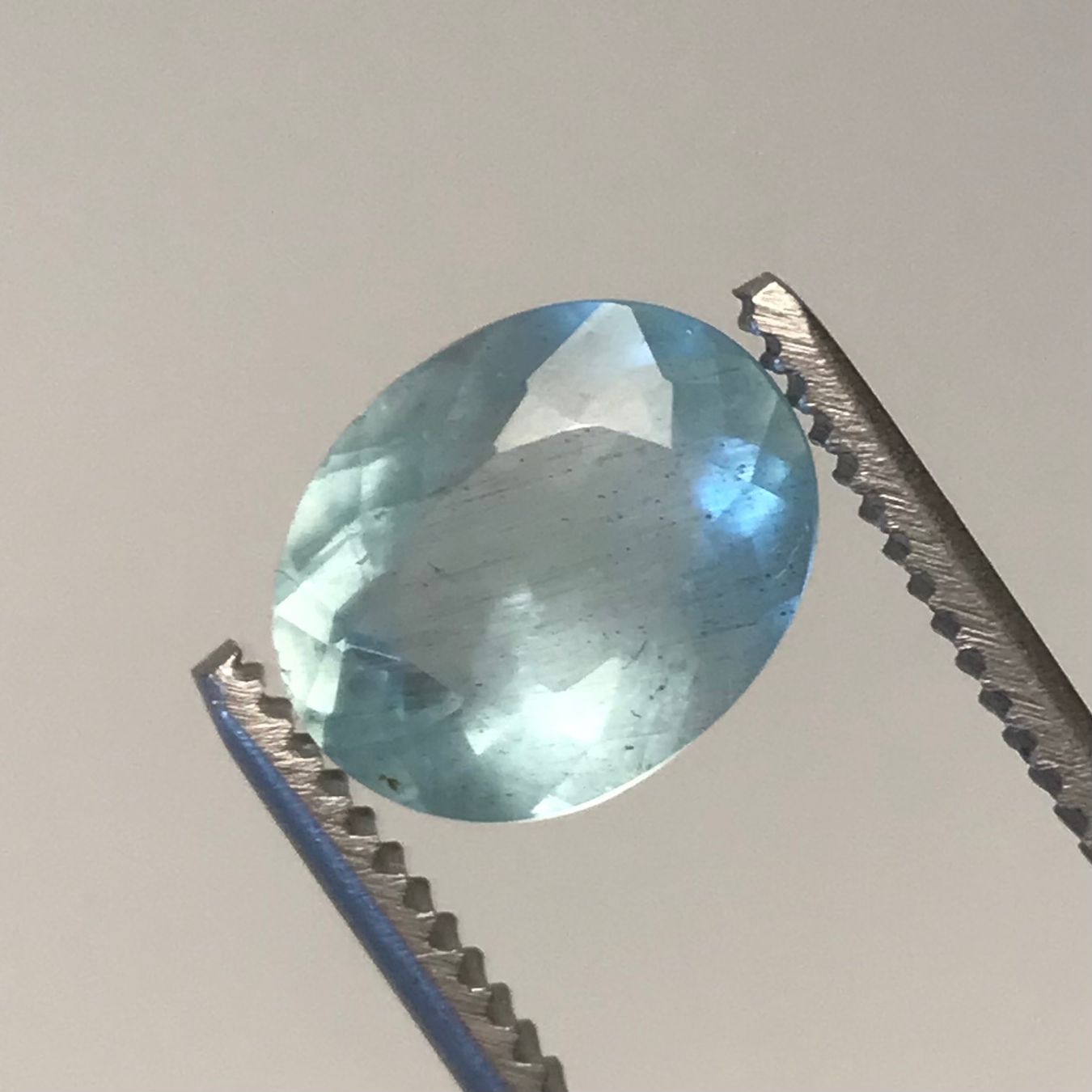 Pietre preziose: Aquamarin Edelstein, 3.2 Karat, milchig hellblau – Nuovo (secondo la descrizione) da Biel venduto da djvalbnc 2
