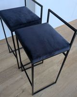 2er Set Barhocker mit dunkelblauem Samtbezug, Schwarz Metall