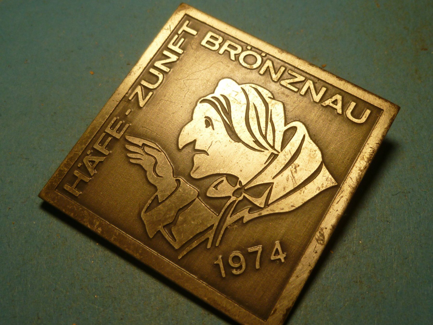 Placchette & Badge: BRÖNZNAU 1974 SILBER – Usato da Ried (Muotathal) venduto da Mandarin02