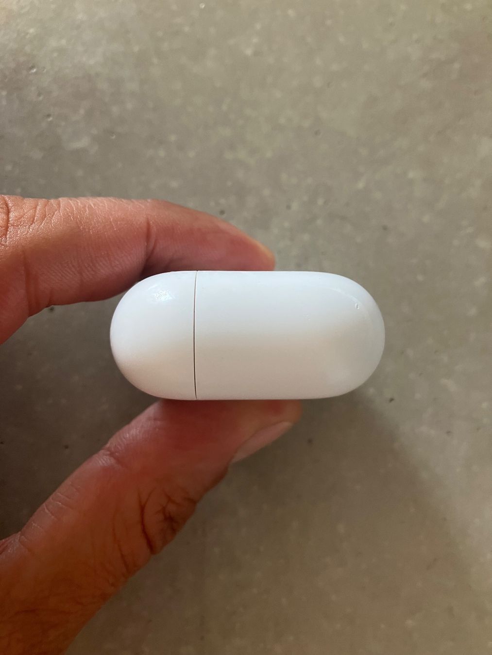 Apple Cuffie: Apple AirPods 3 Case – Usato da Lausanne venduto da mr.v 6
