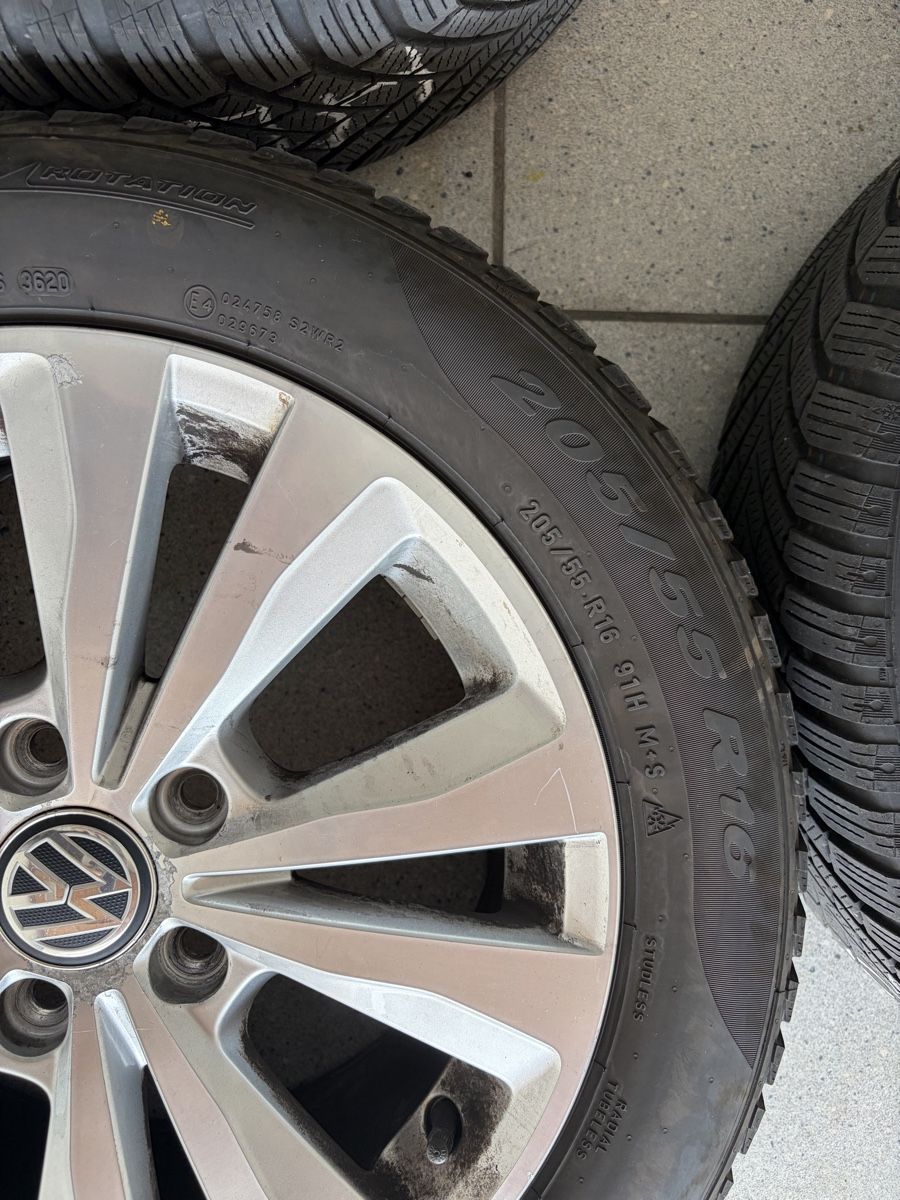Pneumatici & Ruote complete: Original Winterräder VW Golf 7 – Usato da Triesen venduto da nikii01 4