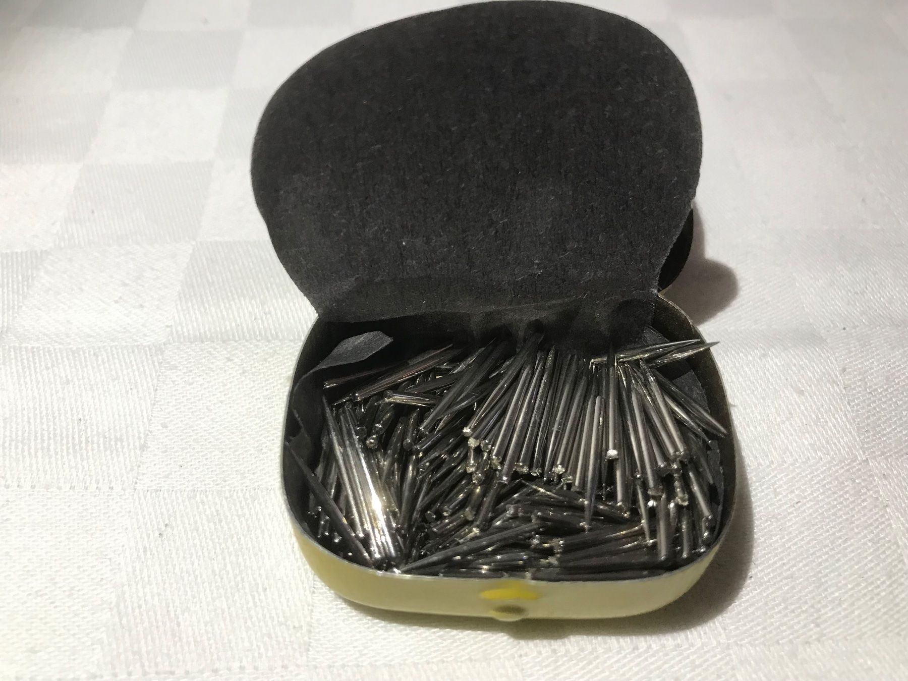Plattenspieler: Grammophon Nadeldose – Gebraucht aus winterthur von Grami1 2
