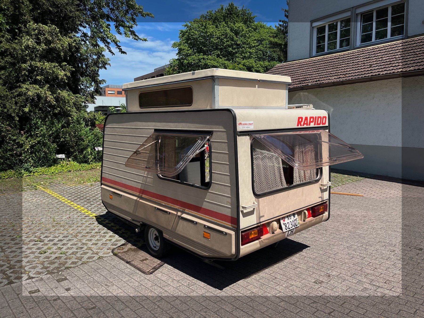 Rimorchi: Wohnwagen Rapido Club 30 – Usato da Ebikon venduto da rebeluz