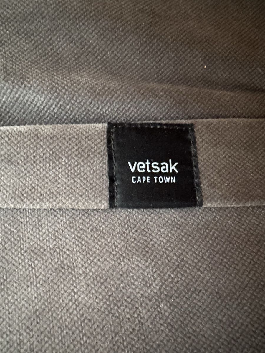 Vetsak Poltrone: Vetsak Sitzsack grau gute Zustand – Nuovo (secondo la descrizione) da Bern venduto da sagdochhallo 2