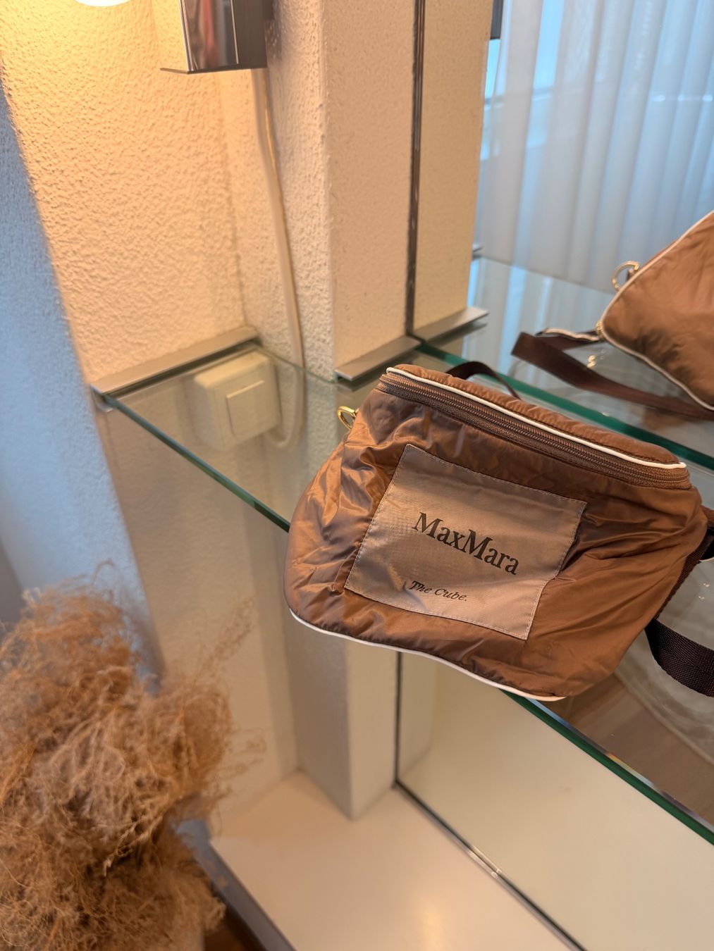 Max Mara Sacs femmes: Max Mara "The Cube" Tasche – D'occasion à Zug par ang_9cl8 1