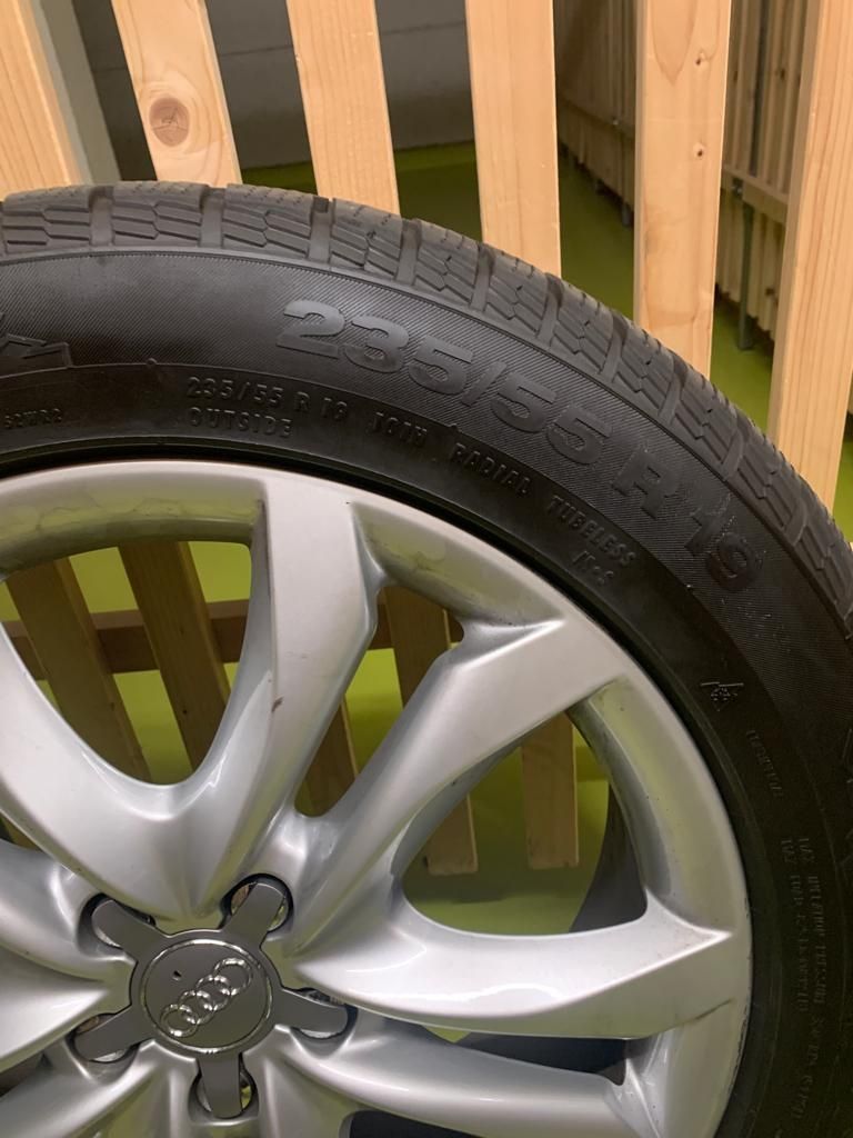 Audi Cerchioni: Felgen q5 mit Winterreifen – Usato da Les Avanchets venduto da VitoFerra 2