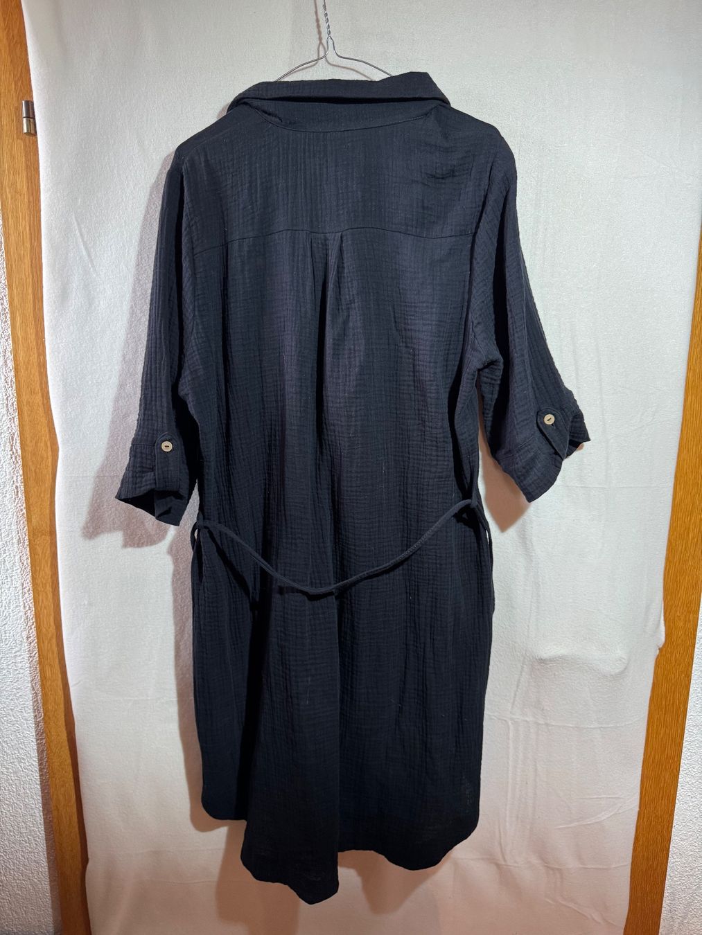Vestiti: Schwarzes Kleid aus 100% Baumwolle Gr. M – Usato da Grosswangen venduto da SALE_SALE_SALE 4