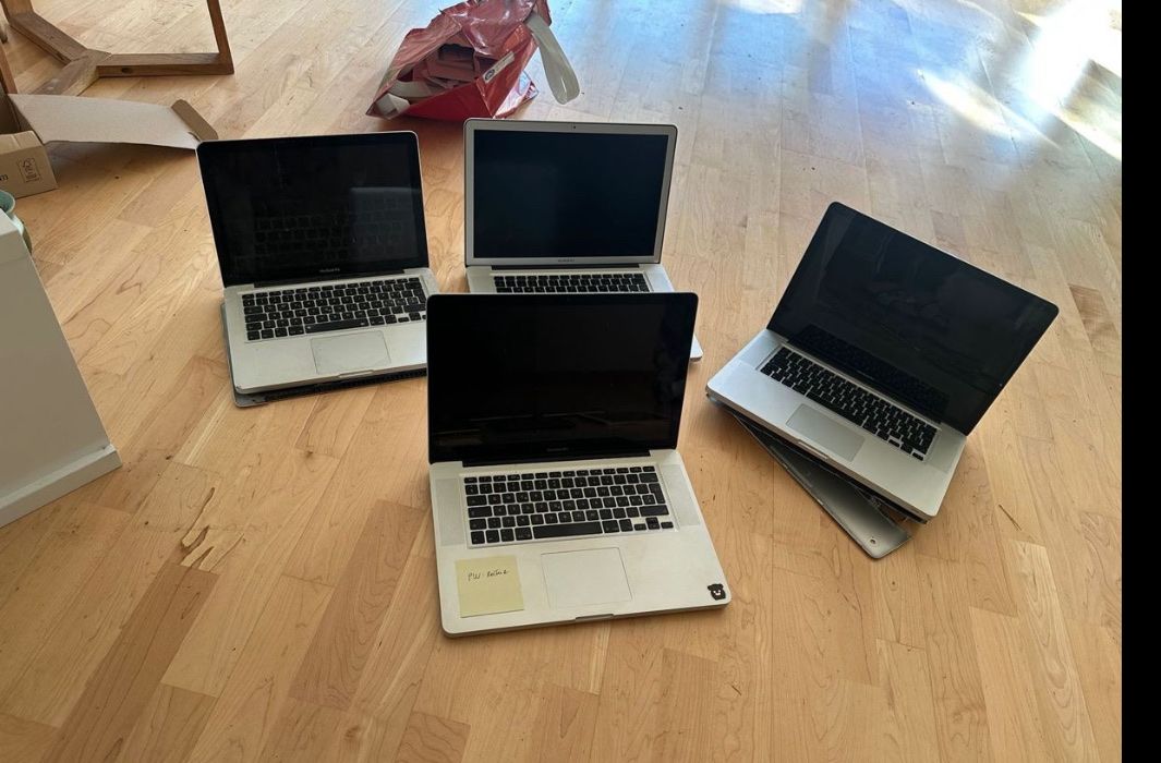 Apple Notebook: MacBook Pro 15" zu verkaufen as defekte – Usato da Bern venduto da versace05