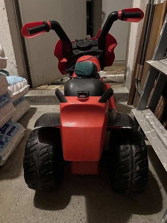 Veicoli per bambini: Moto elettrica per bambini – Usato da Balerna venduto da Mara.B. 1