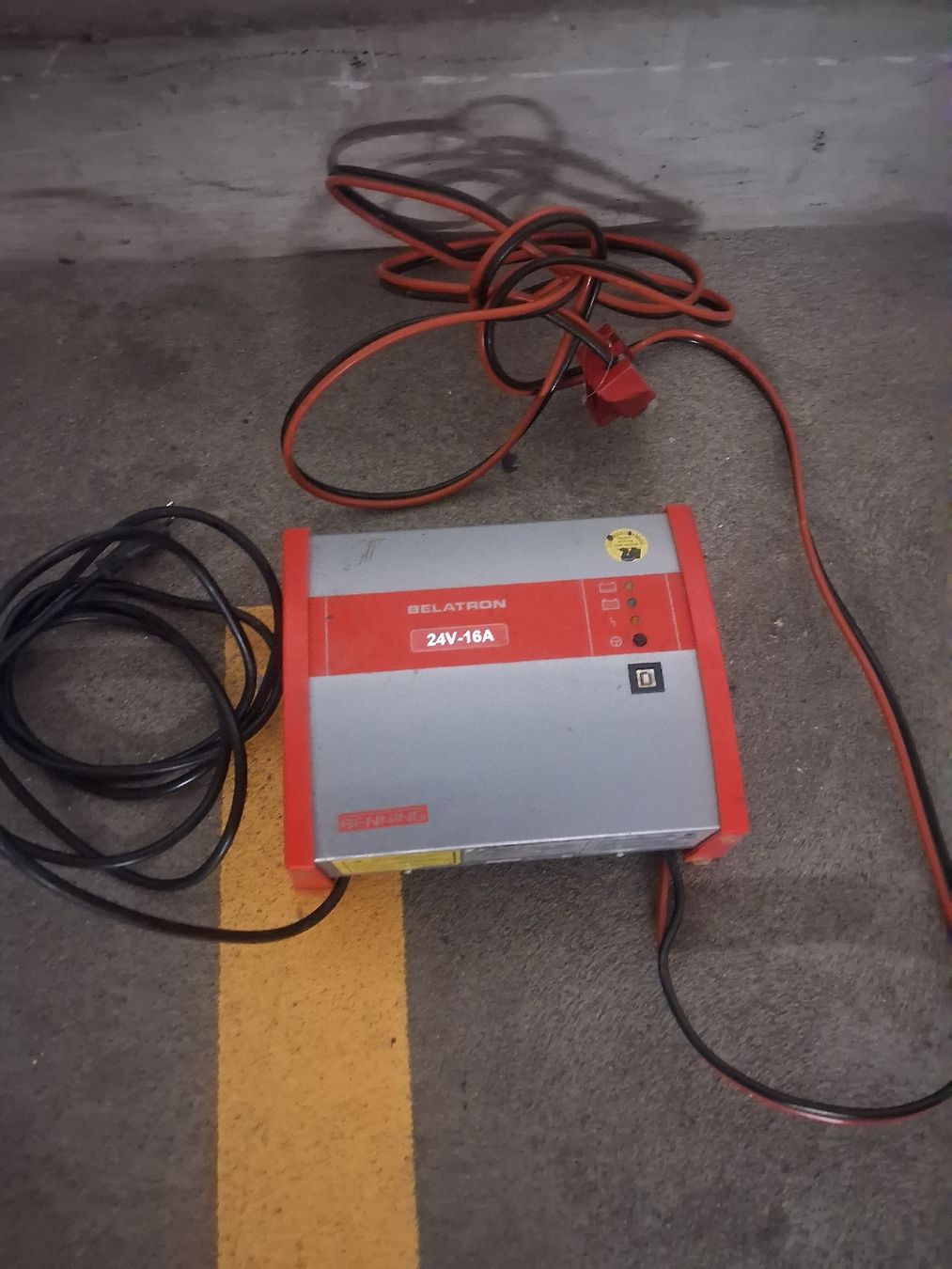 Chargements: ladegerat  24 v  – D'occasion à Wohlen AG par ang_xy8w
