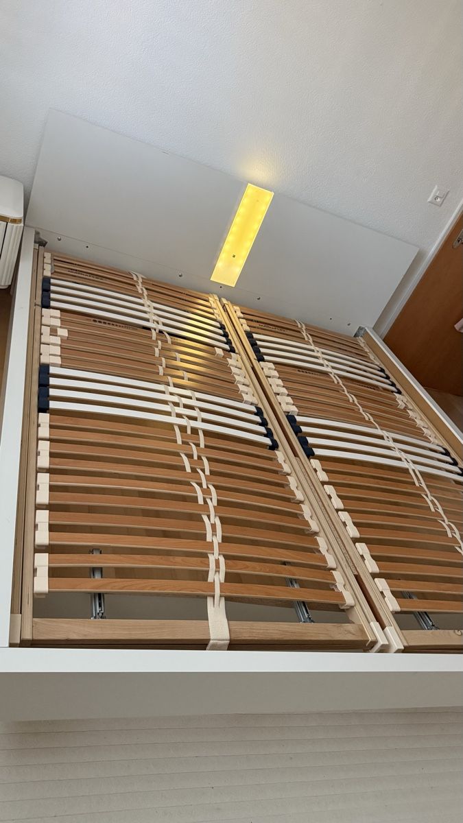 Lits: Bett180 x 200 cm – D'occasion à Schwarzenbach SG par Kh.Sara 2