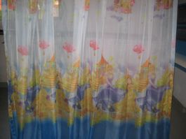 KINDER  VORHANG