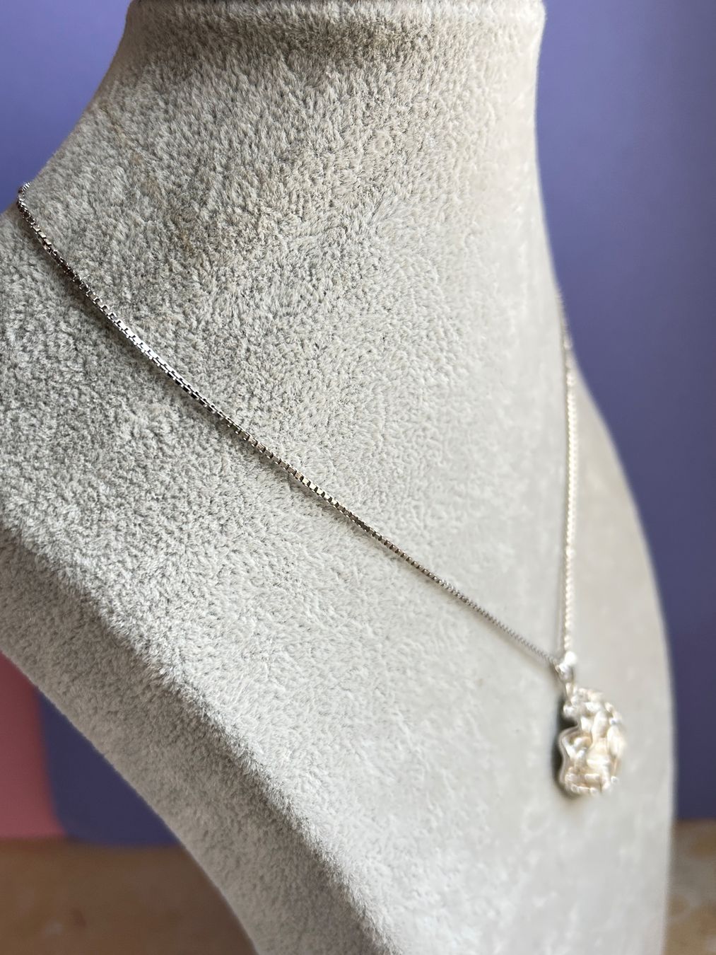 Anhänger: Silberkette + Rosen-Anhänger, Vintage – Gebraucht aus Dittingen von Bijoubelle 2