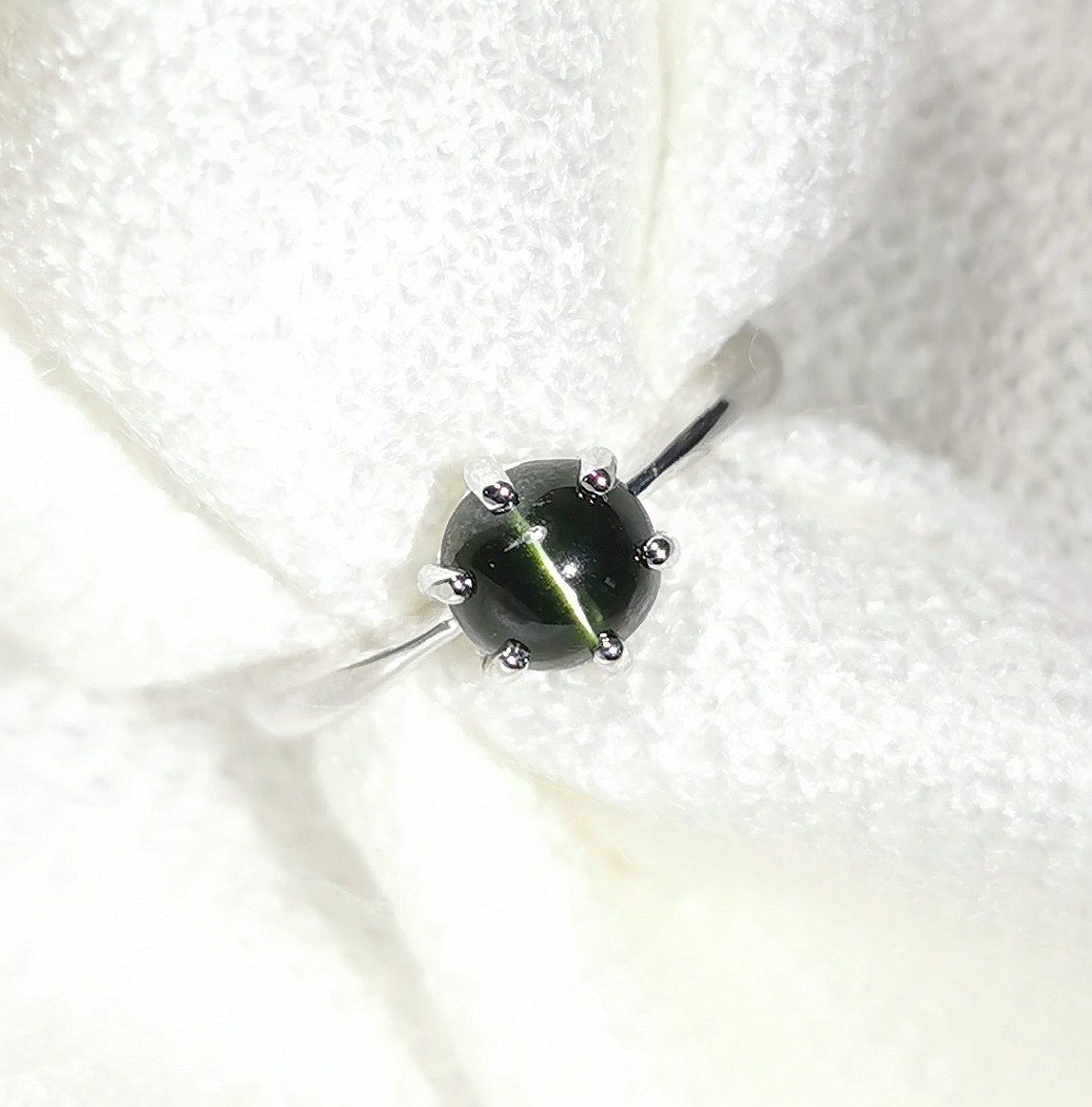 Anelli: Ring mit Chromdiopside Cat Eye – Nuovo e nell'imballaggio originale da Zürich venduto da GOS08