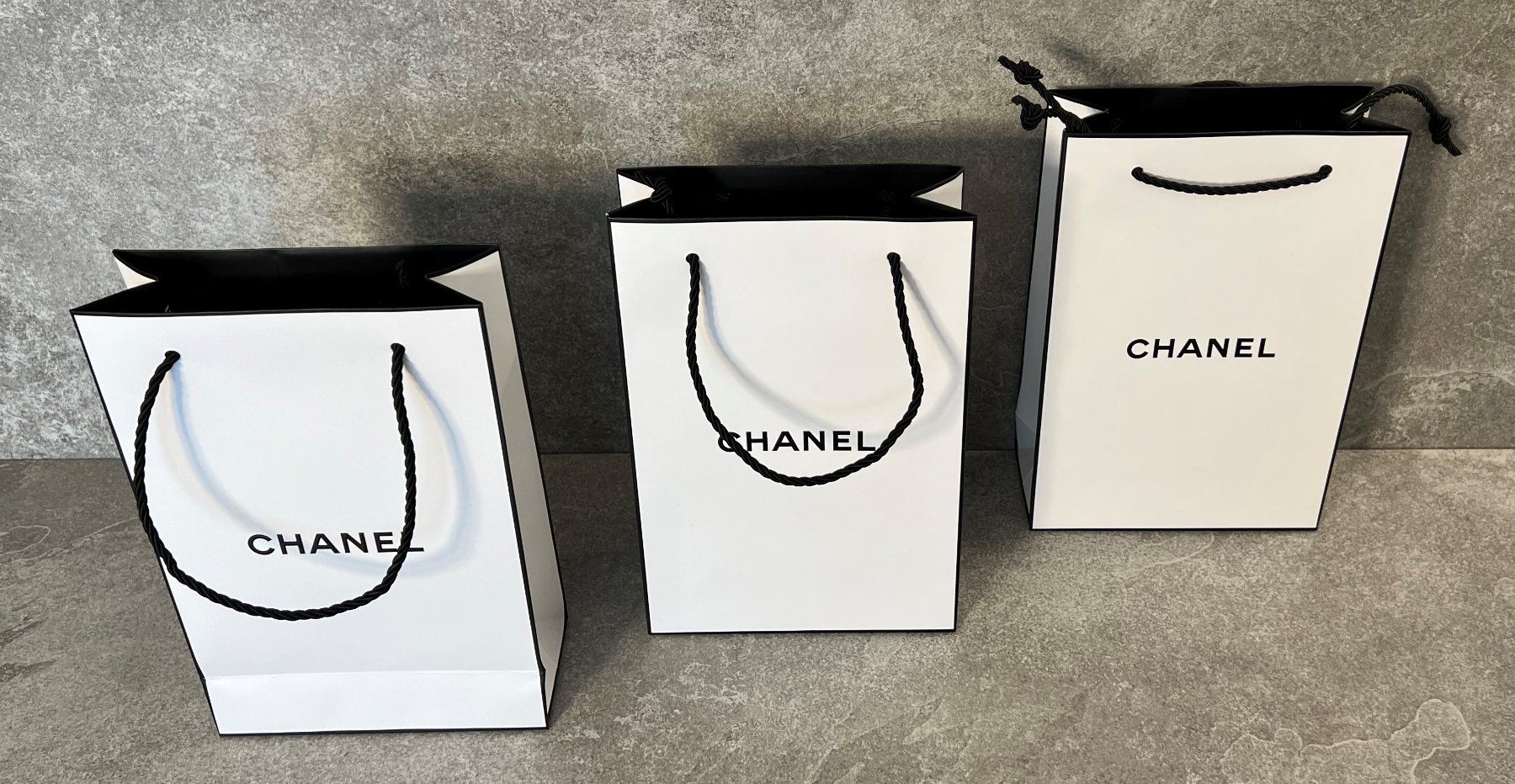 Chanel Borse: CHANEL Taschen Set: 3-teilig ... – Nuovo e nell'imballaggio originale da Klosters venduto da ClodiKL 2