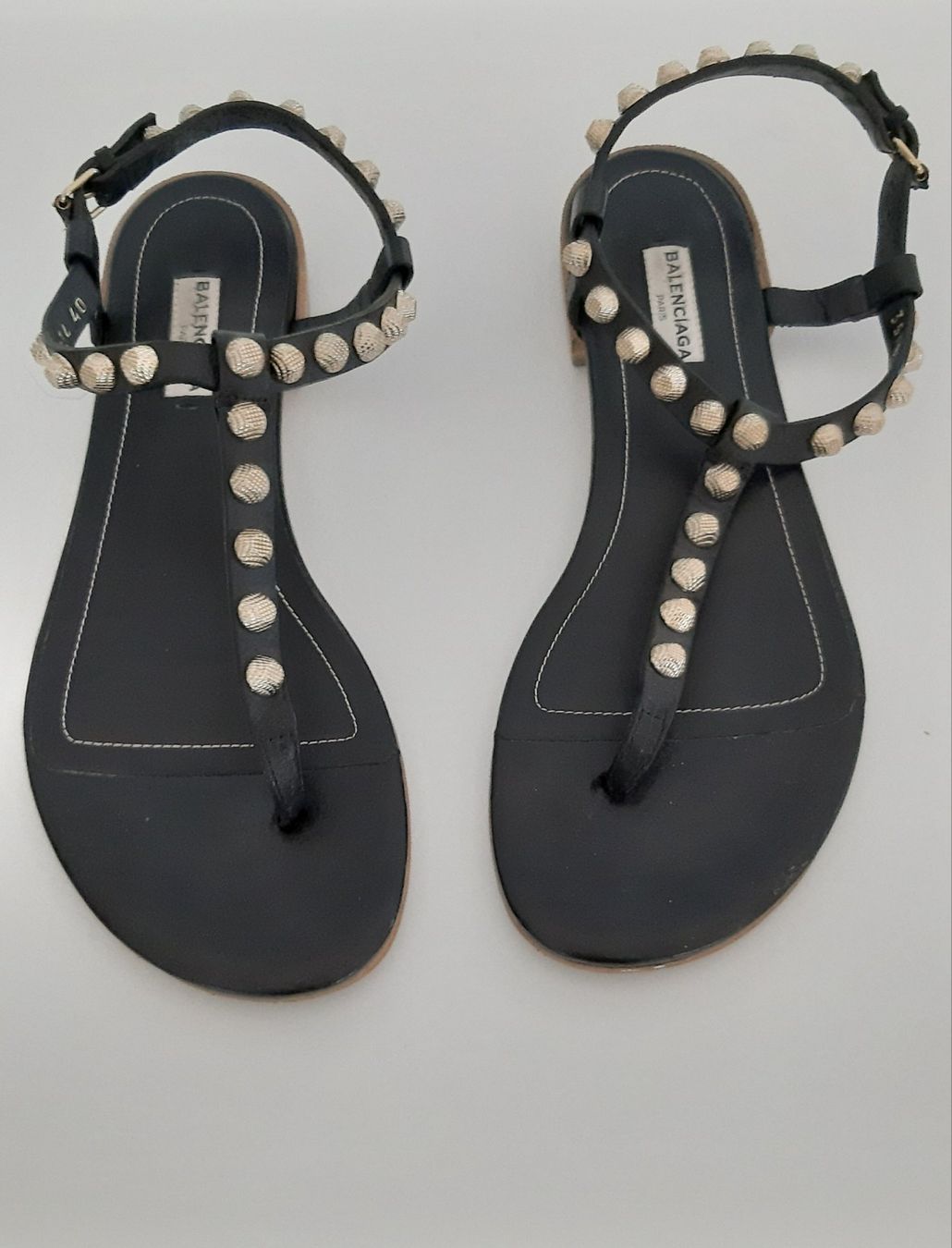 Balenciaga Damenschuhe: Balenciaga Sandalen schwarz Gr. 40 – Gebraucht aus Rupperswil von jur_5ywx