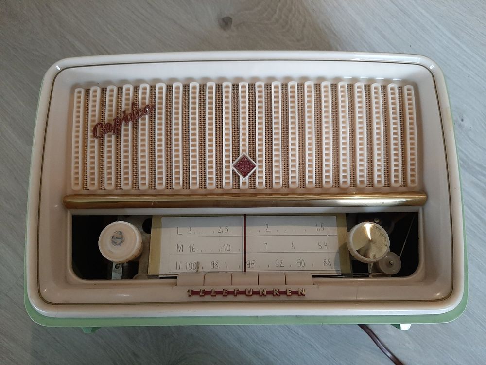 Vintage 50er Jahre Radio Telefunken Caprice grün
