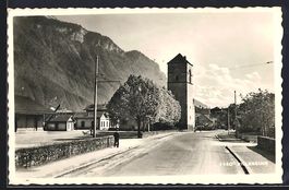 Villeneuve /VD, Strassenpartie mit Turm