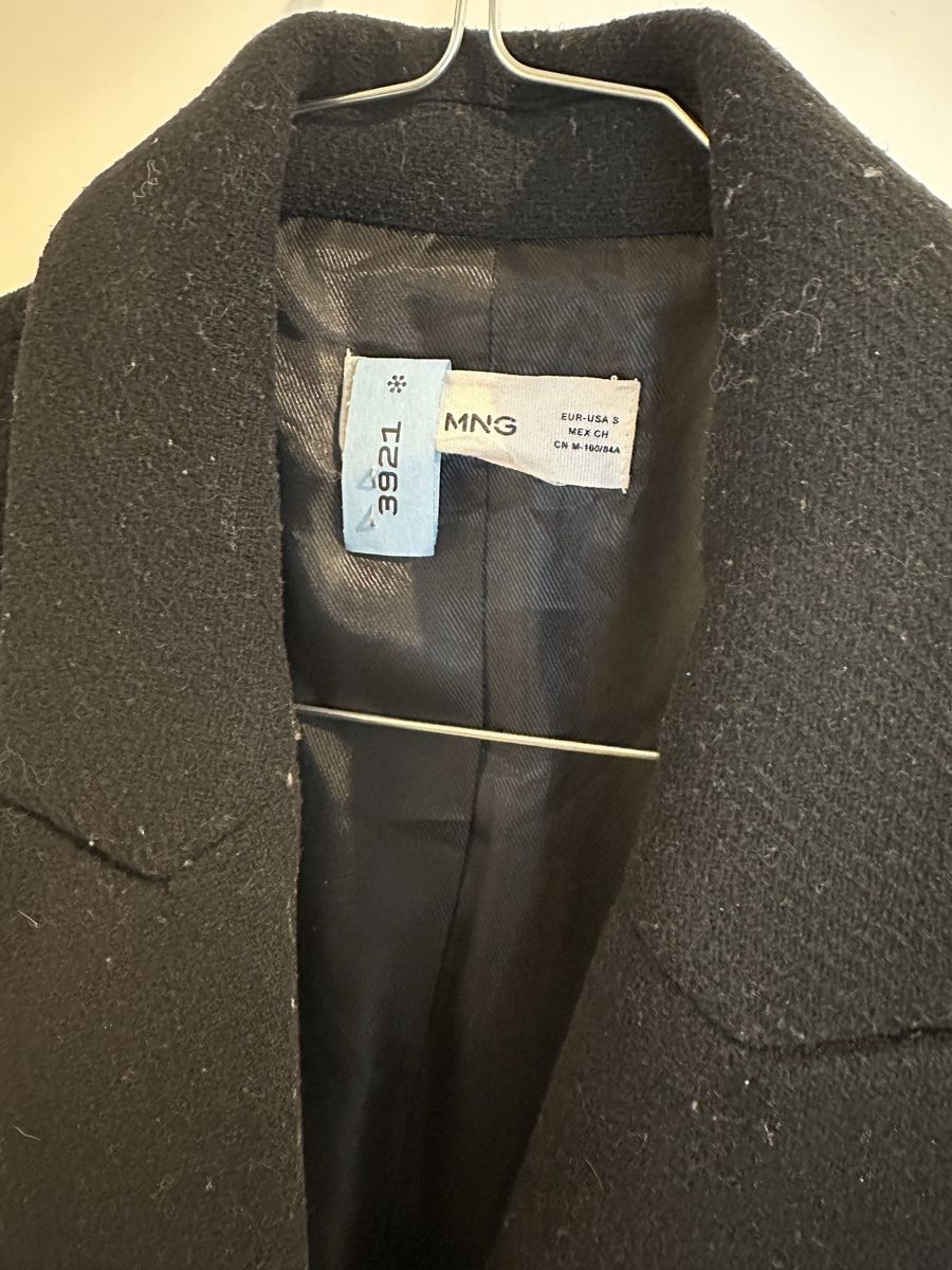 Zara Cappotti: Chic MNG Black Wool Coat - Size S - Perfect for Autumn/Winte – Usato da Zürich venduto da car_68nt 1