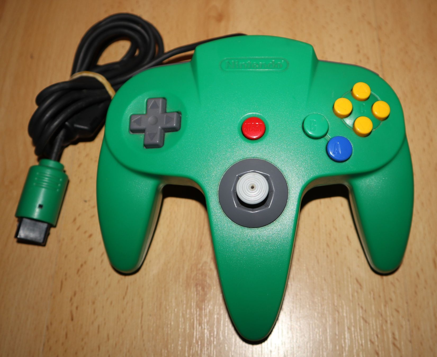 Nintendo Controller: Nintendo 64 Controller // Farbe grün // top Zustand! – Gebraucht aus Ochlenberg von on3x