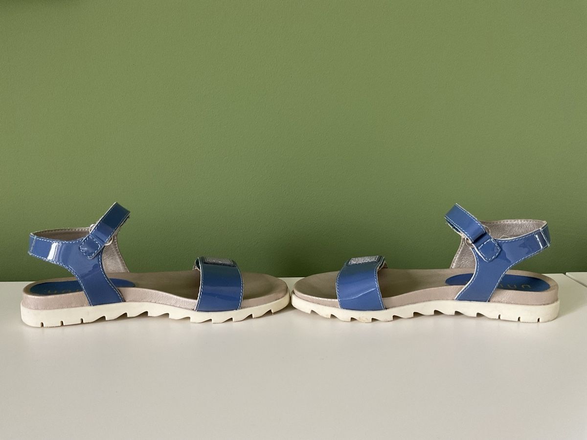 Unisa Schuhe für Mädchen: Lackleder Sandalen Mädchen Unisa Gr.33 – Neu (gemäss Beschreibung) aus Pfäffikon ZH von Ben0707 6