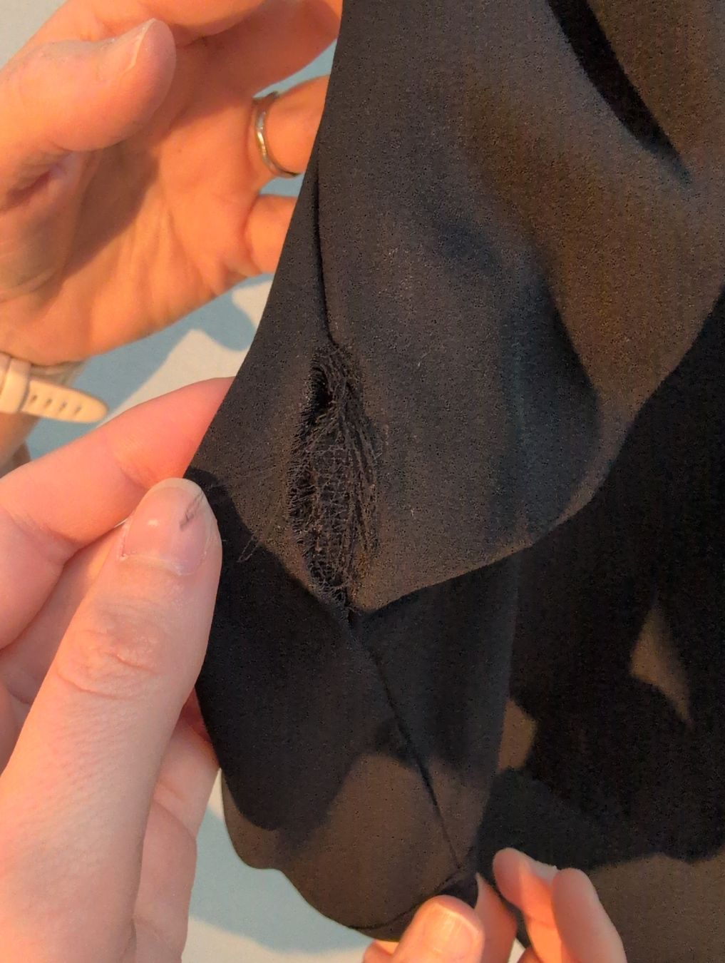 H&M Camicette: Schwarze Bluse von H&M, Grösse 34 – Usato da Kirchberg BE venduto da lauraflu 4