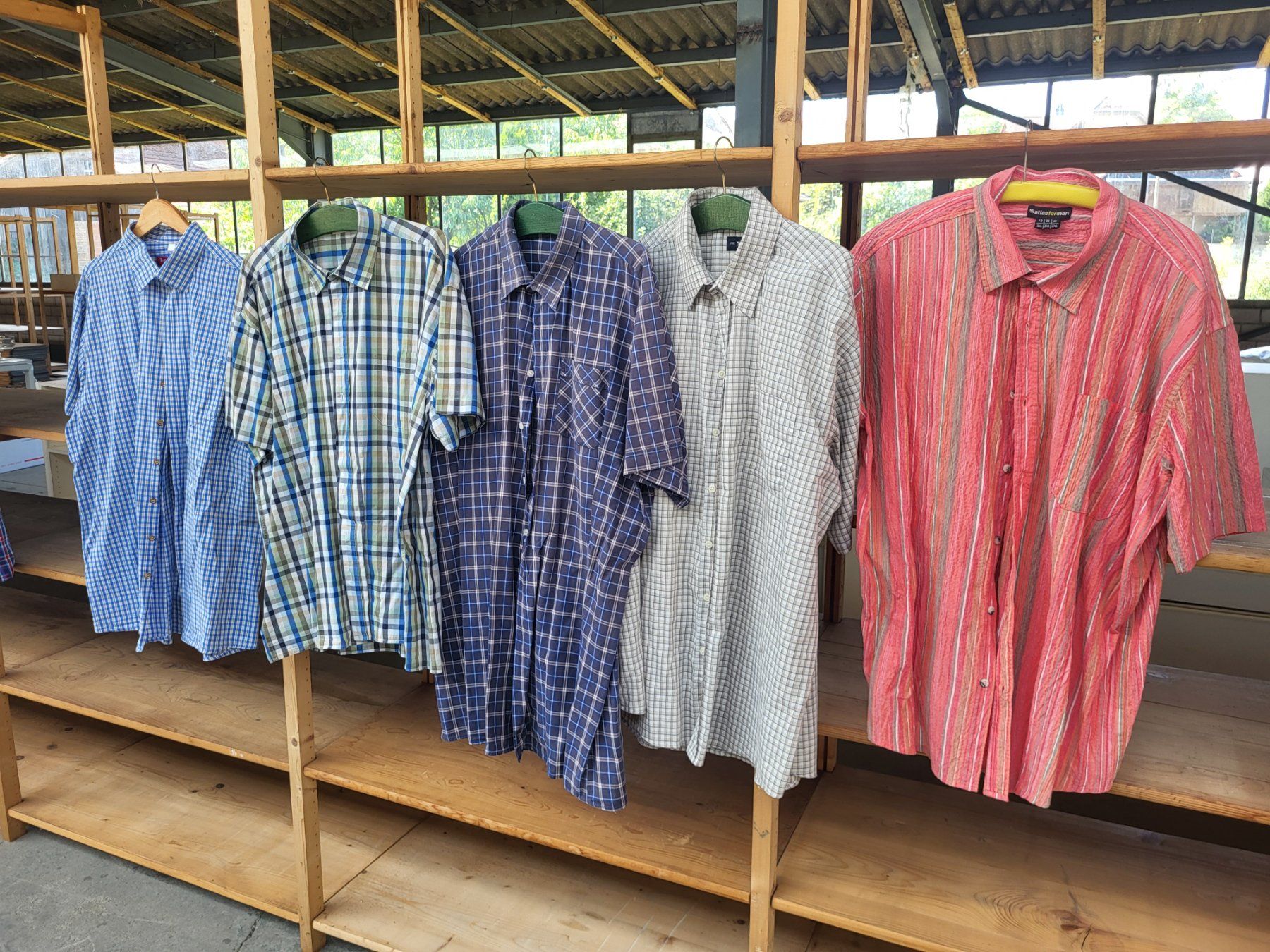 Camicie: 5 kurzarm Männer Hemden Gr. 3XL – Usato da Diessenhofen venduto da Osio