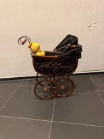 antiker Puppenwagen mit 2 Puppen