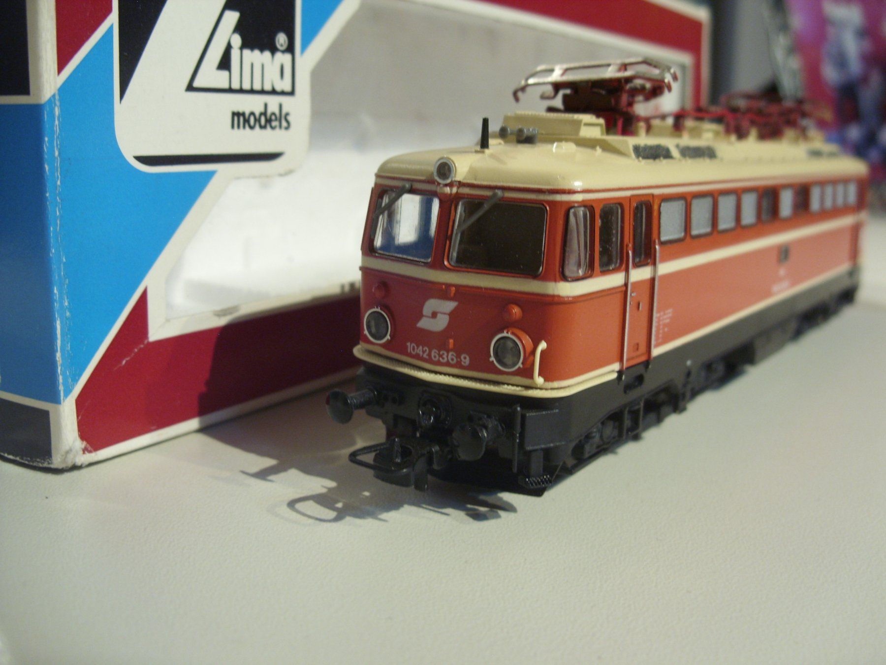 Lima Modelleisenbahnen: Lima H0  ÖBB 1042 E-Lok  DC analog – Gebraucht aus Untersiggenthal von Gumel50 1