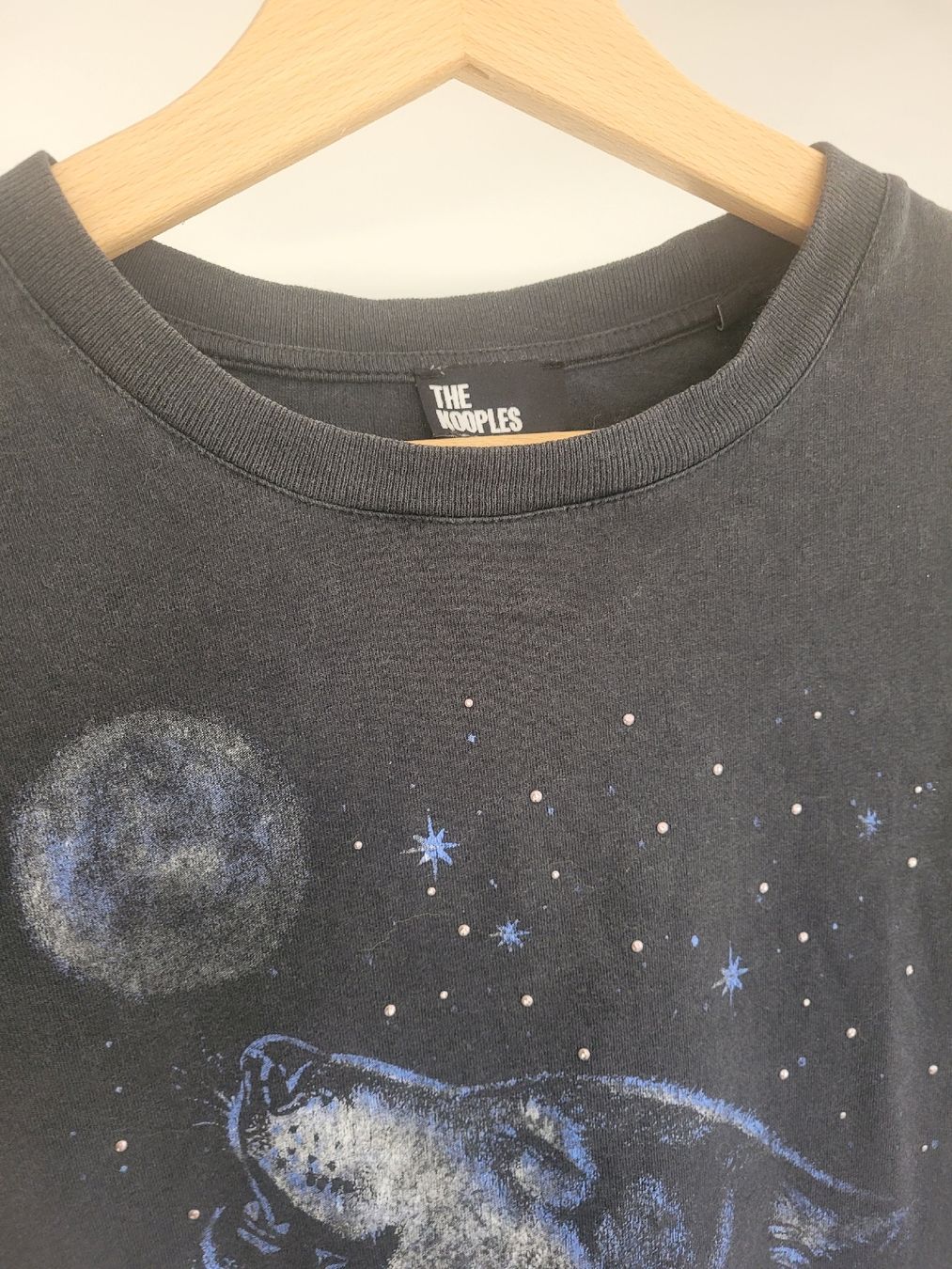 Kooples T-shirt: T-shirt noir The Kooples – Nuovo (secondo la descrizione) da Yverdon-les-bains venduto da sma_c6wn 1